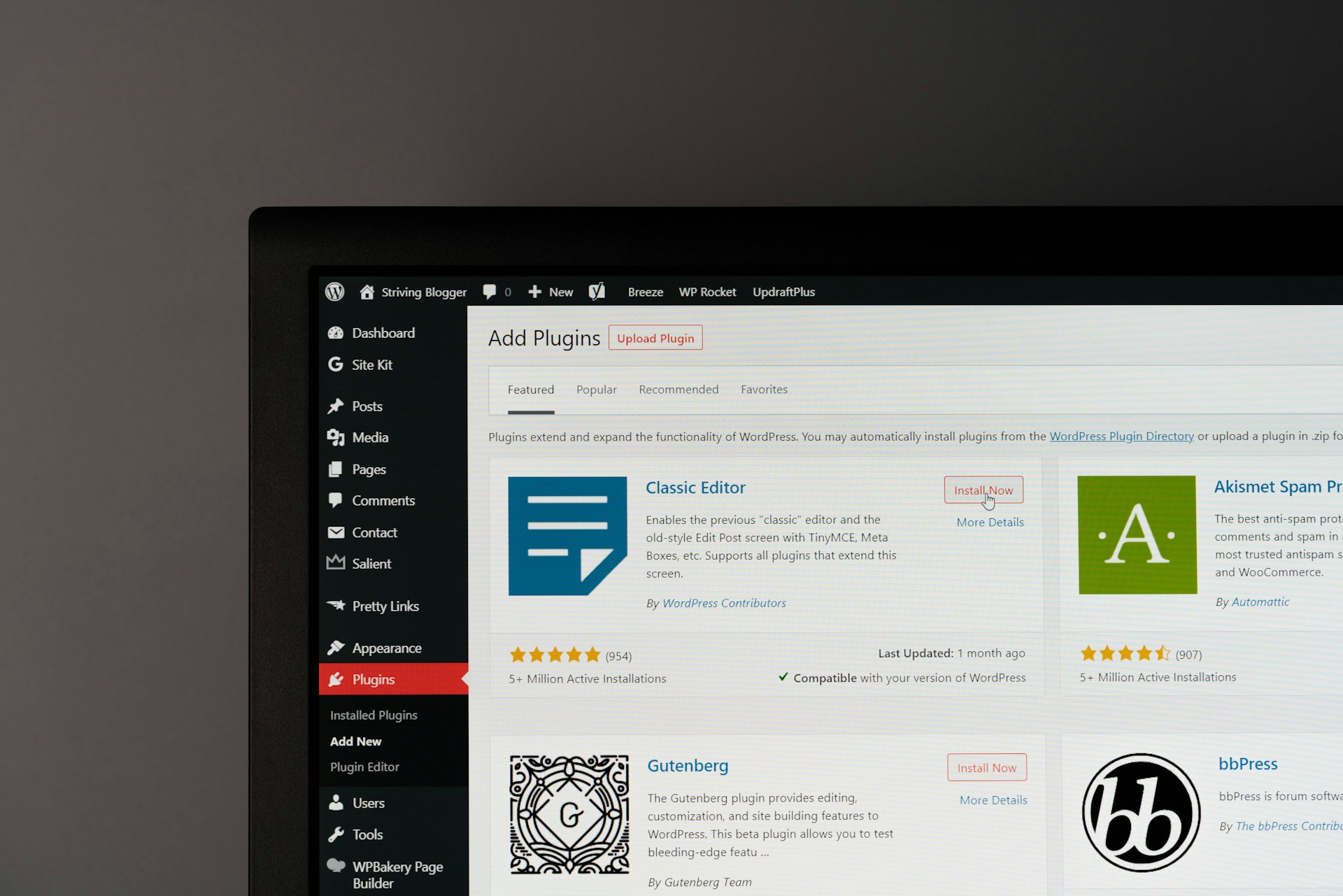 Website technology and development workspace for a WordPress and Next.js comparison